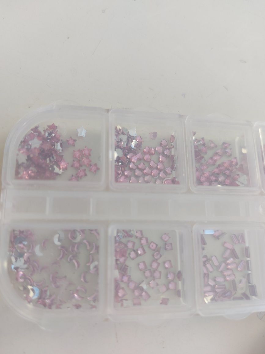 Ozdoby do paznokci diamenciki brylanciki serca trójkąty gwiazdy prosto