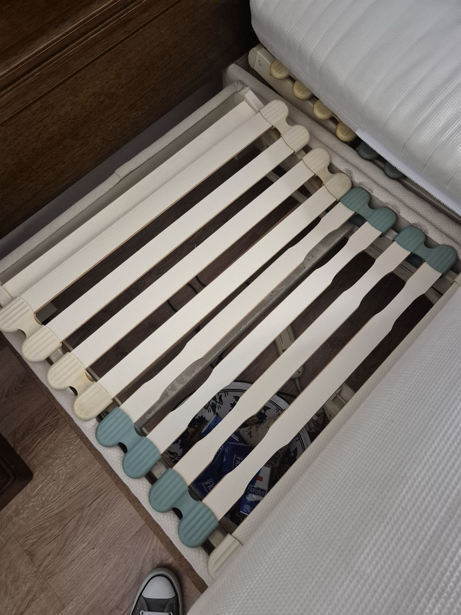 Mobilia de quarto com estrado electrico