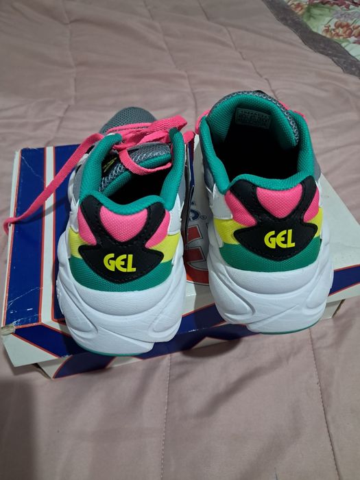 Ténis Novos - Asics Gel