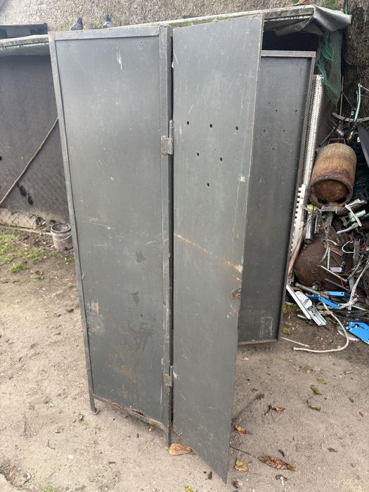 Szafa   metalowa nie wysylam odbior osobisty