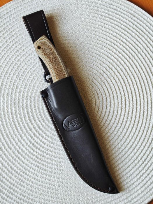 Nóż myśliwski Varms 51 /D2/ Bushcraft