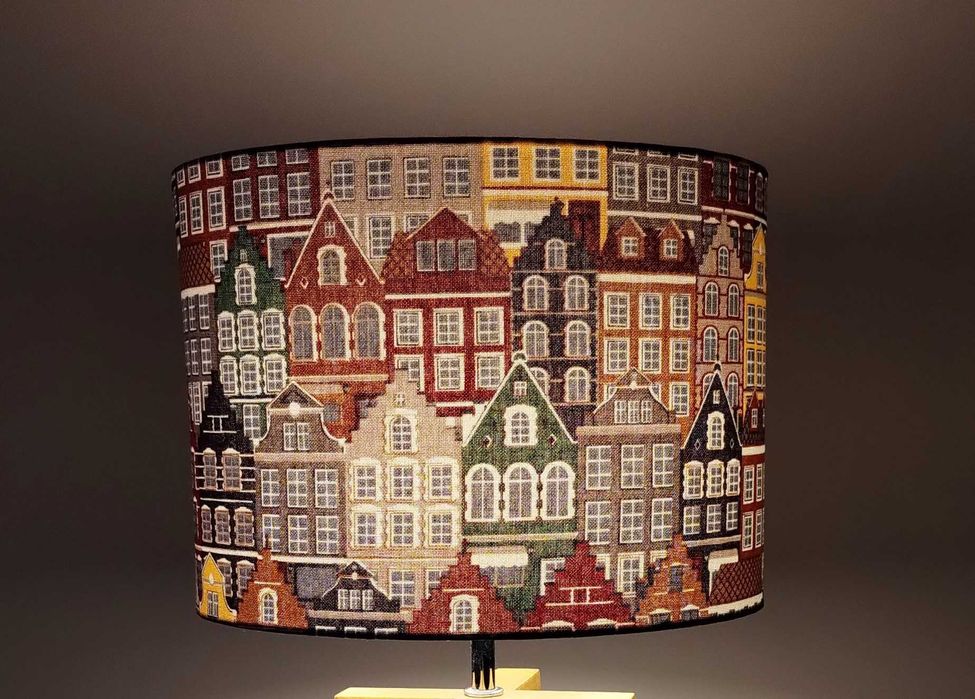 Nowy abażur z tkaniny "kolorowe kamieniczki" - śr30 x wys22cm