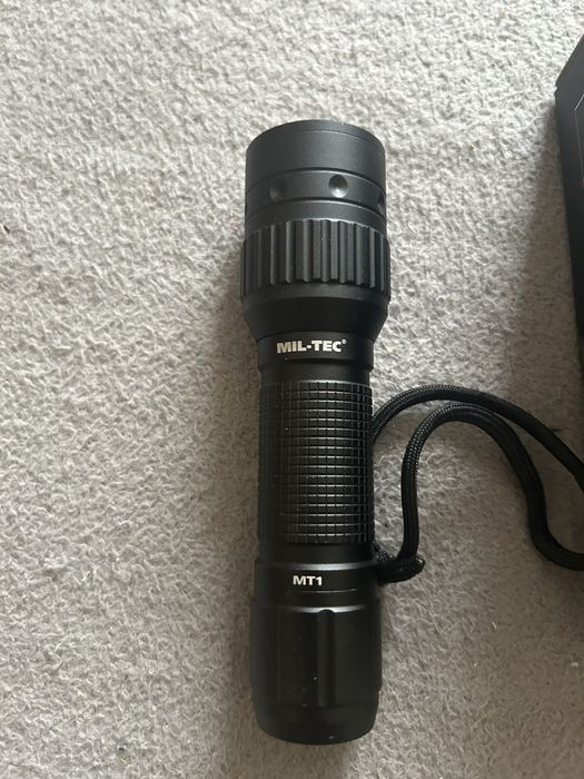 Latarka taktyczna Mil-tec (mocna)