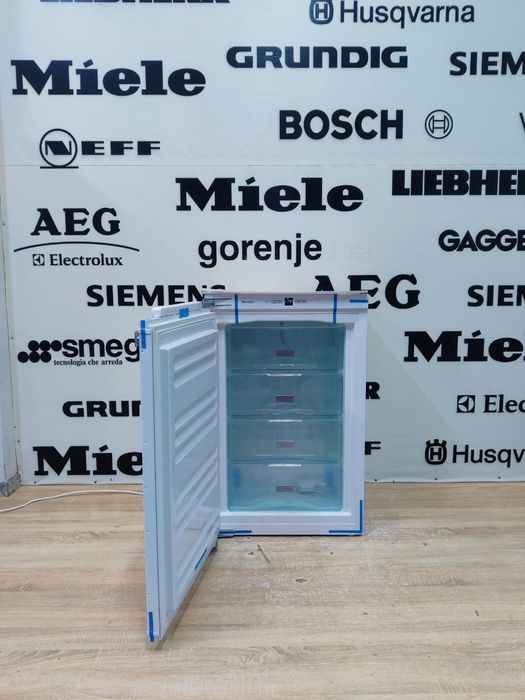 MIELE™FN32202i. ТОП! Вбудована морозильна камера. 2020. Germany