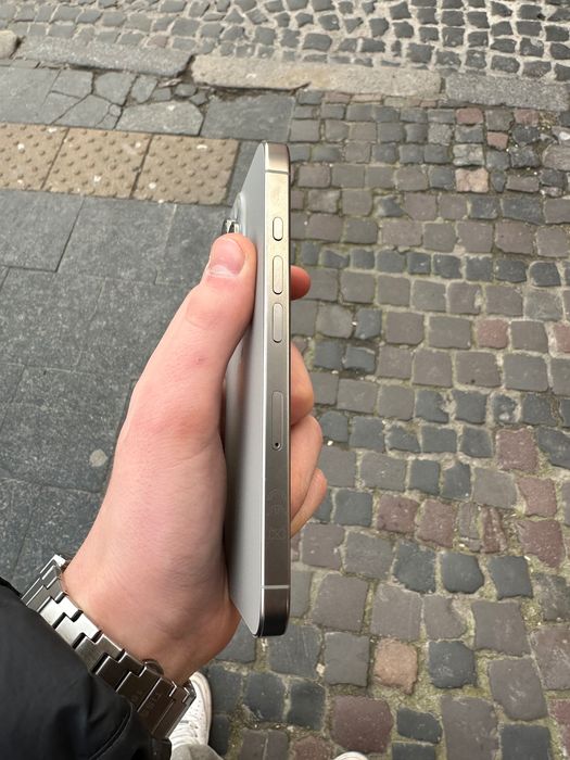 iPhone 16 pro 128 Gb