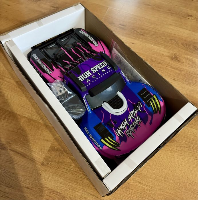 Model RC JJRC C8826 Short Course 1:10 4x4 –RTR, bateria, pilot, led