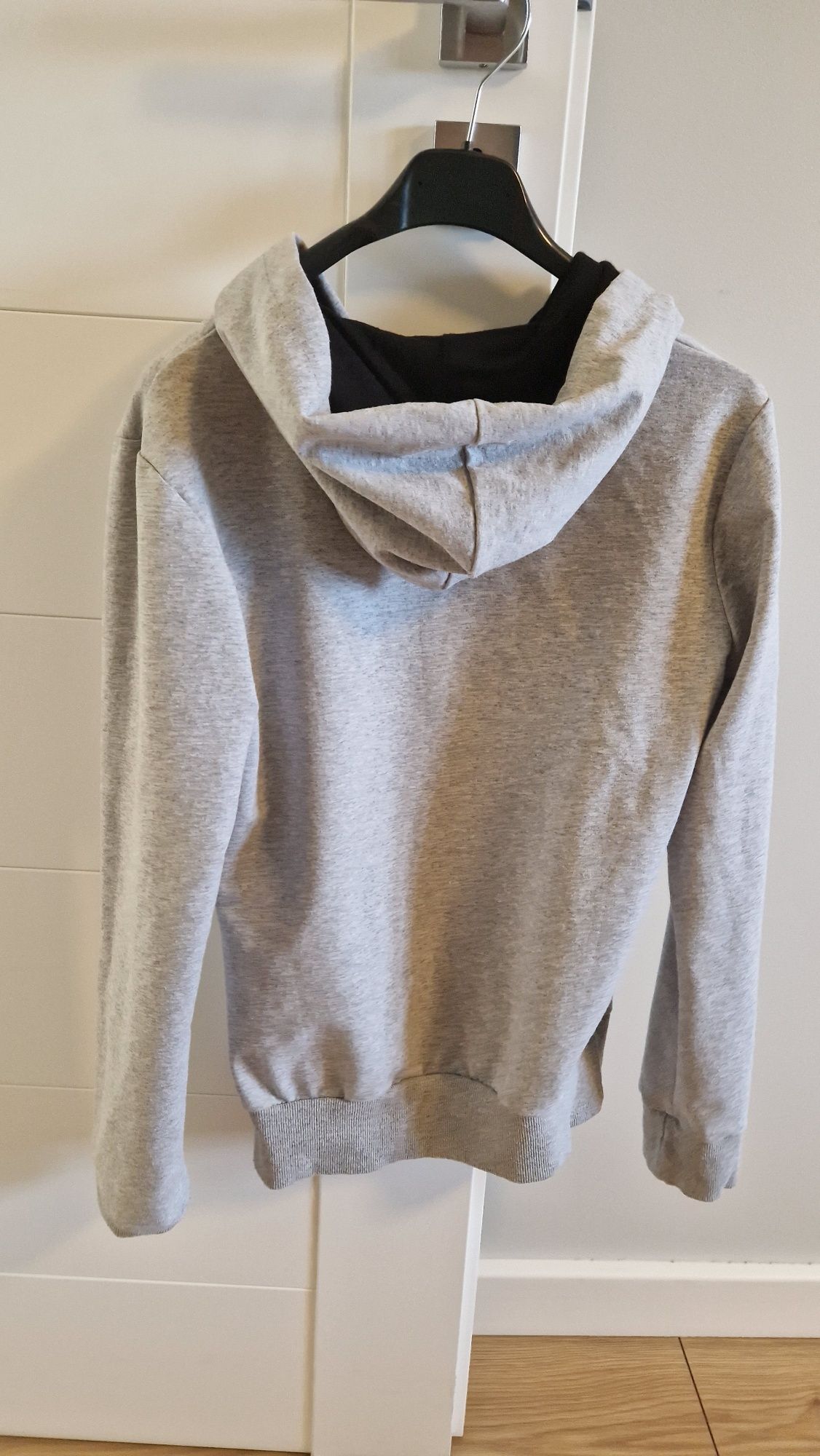 Bluza z kapturem M