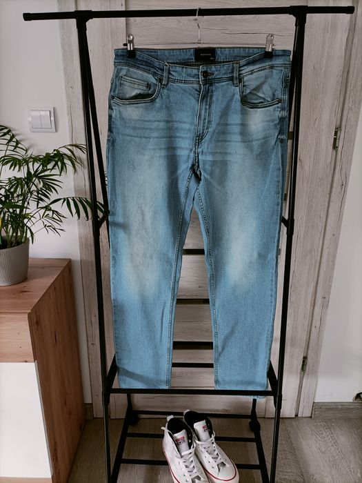 Spodnie jeansowe męskie jasne 43/36 Reserved skiny wiosna na wiosnę na