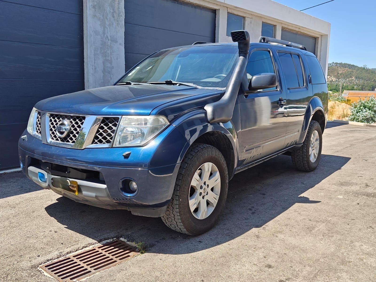 Nissan Pathfinder 2.5 dCi XE 7L