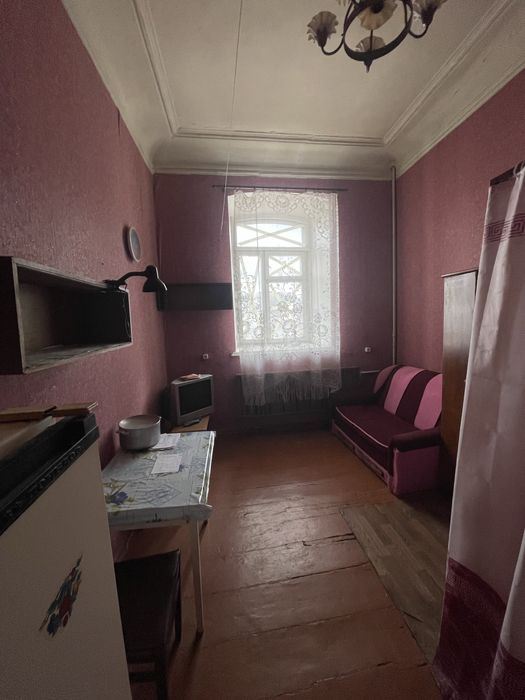 Продам гостинку в Центре