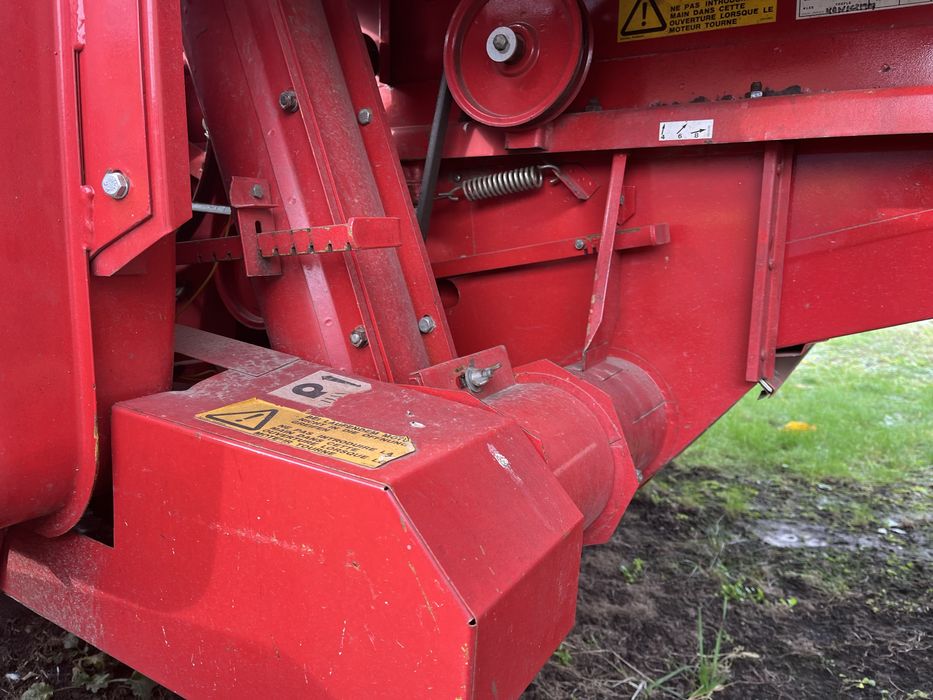 Комбайн Massey Ferguson 330 Массей Фергюсон 330 MF 330