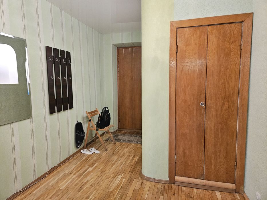 Продаж  2-3 кімнатна квартира вул.Алмазова,14 82м метро Печерська