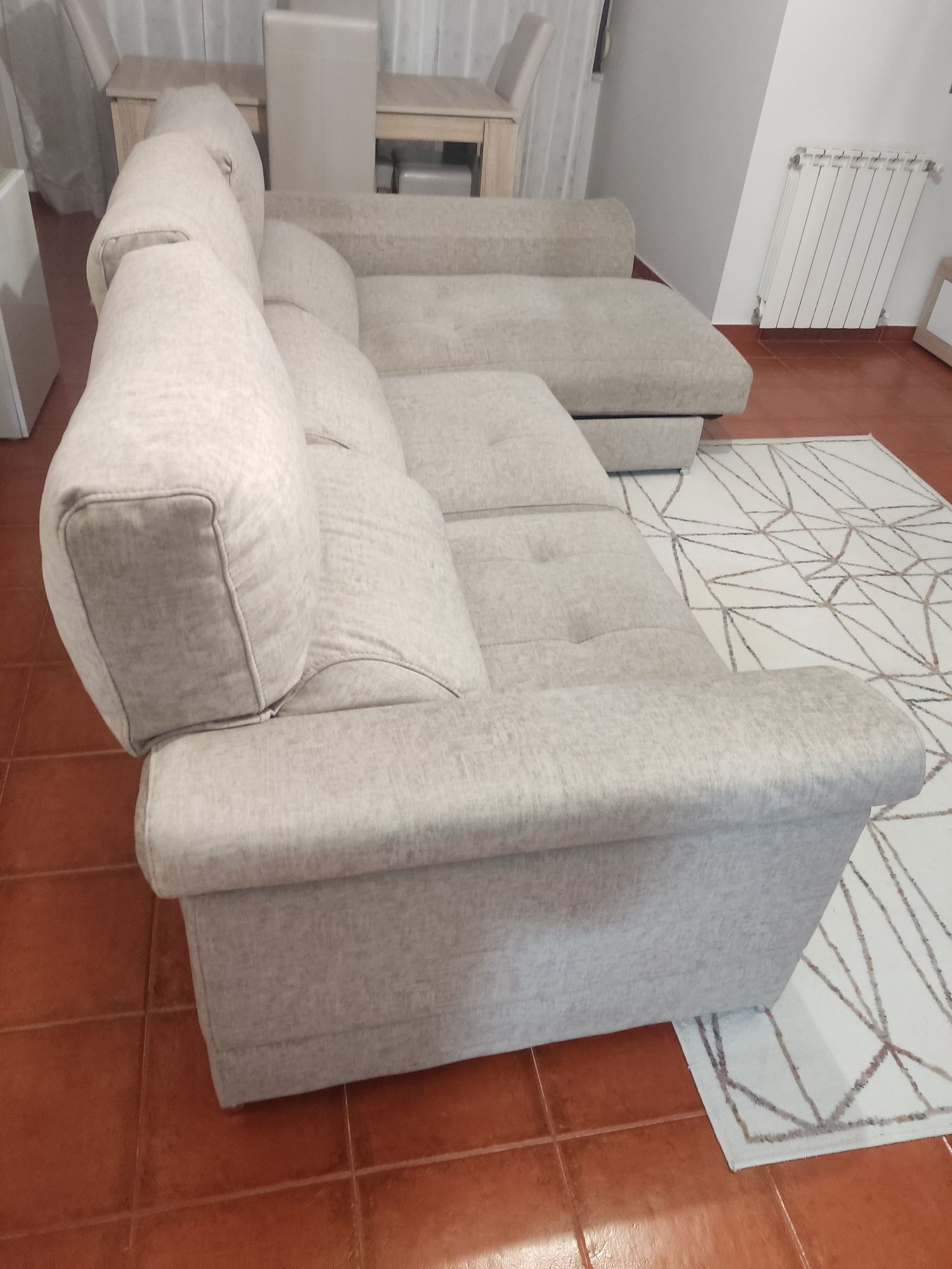 Sofá como novo com chaise longue