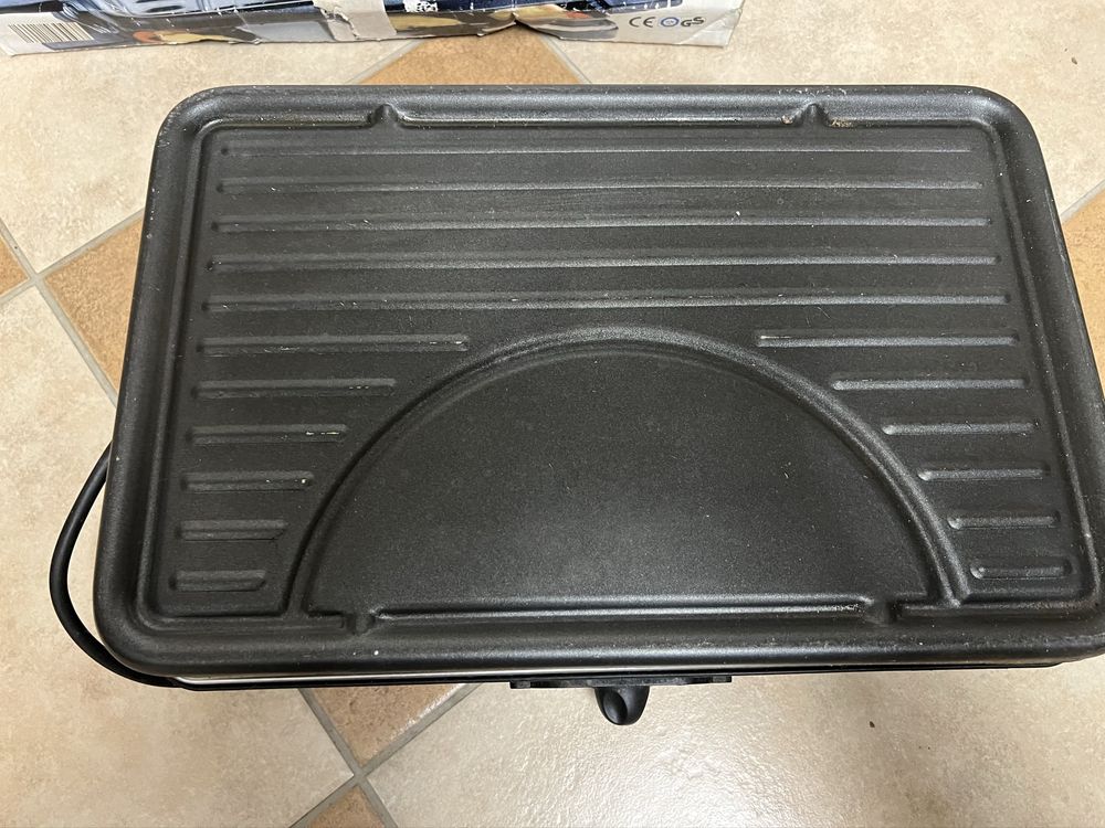 Grill elektryczny Bifinett H-3043
