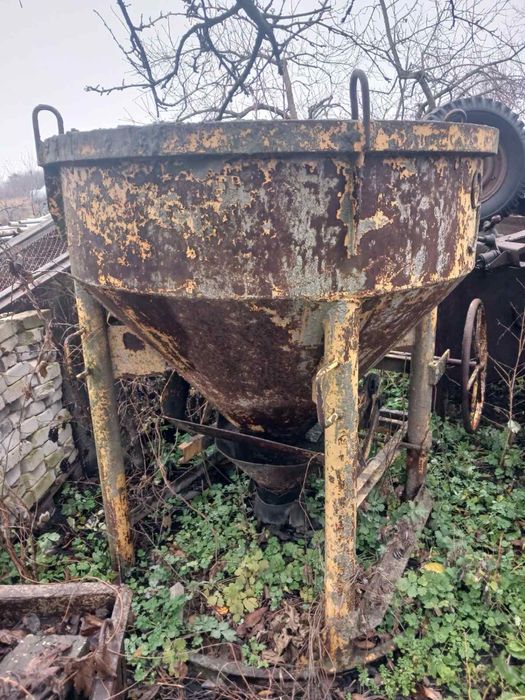 Бункер для бетона, баддя