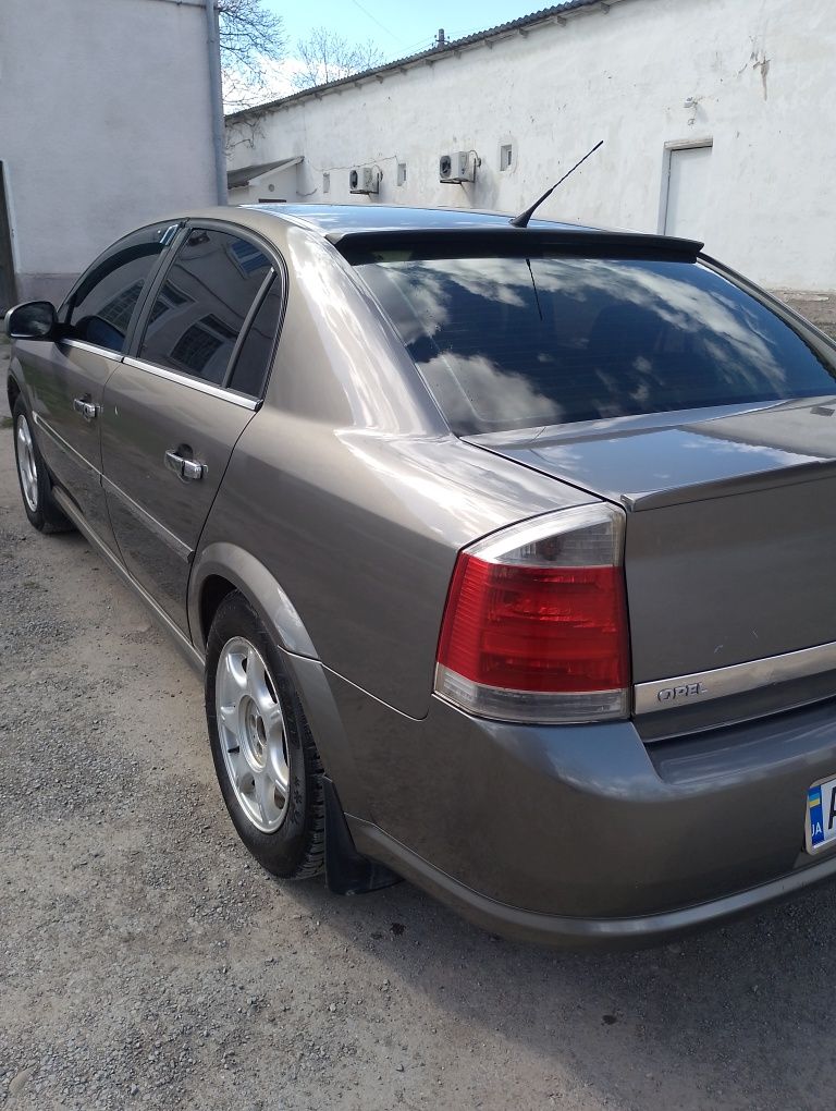 Opel Vectra C 1.6 бензин