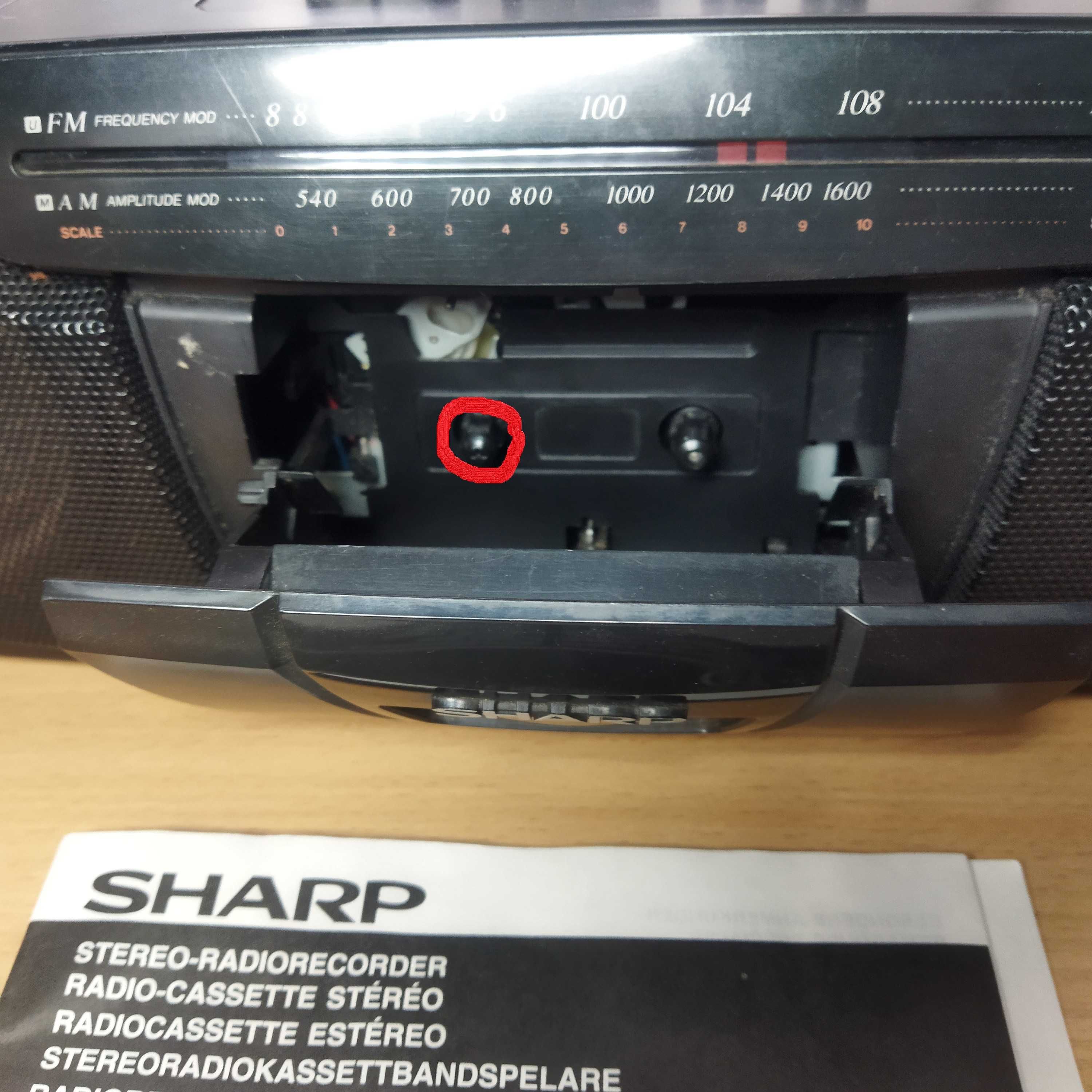 Стереомагнітола SHARP QT-272H