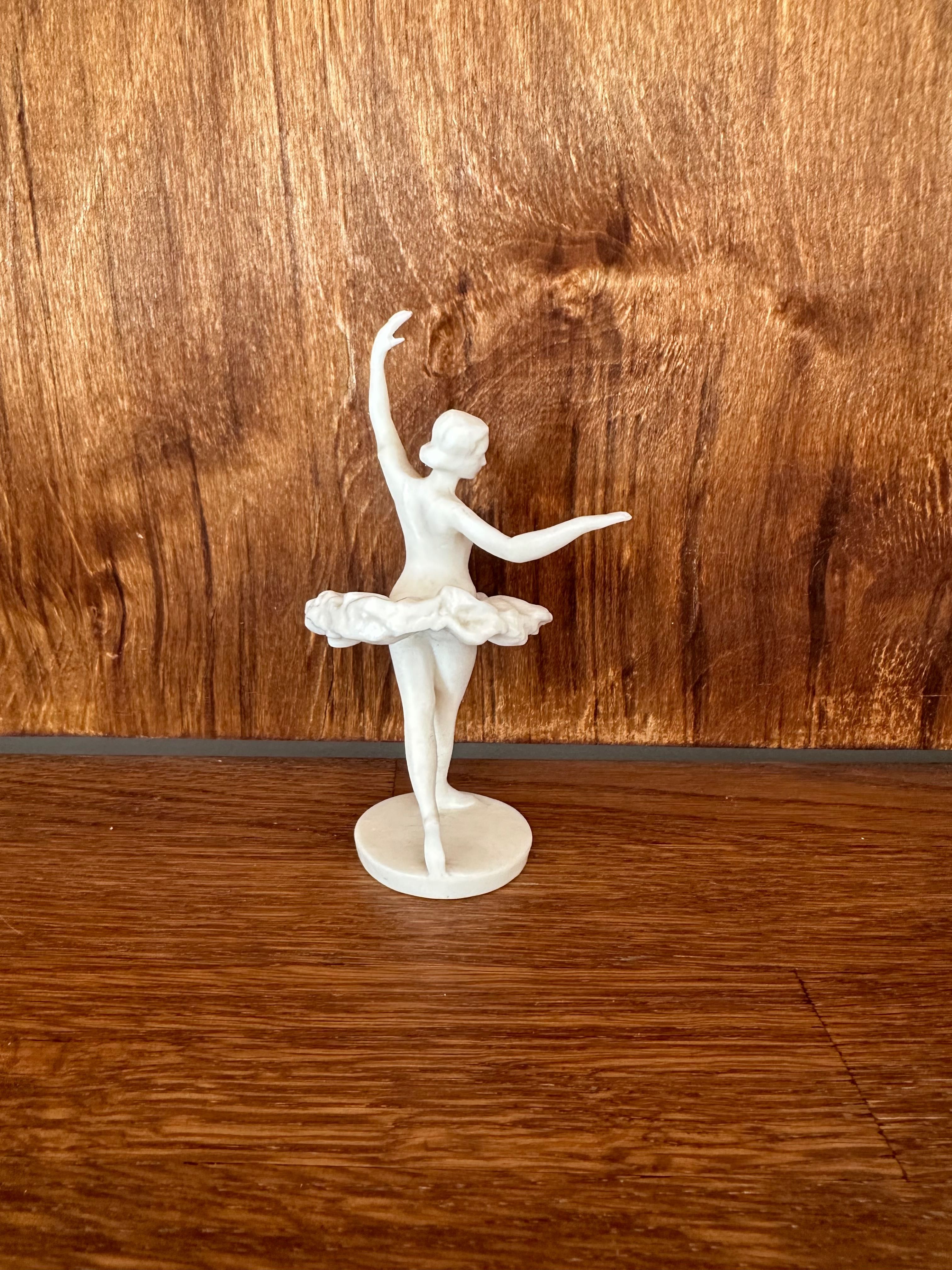 Танцююча балерина, пластик 50-60 роки минулого століття