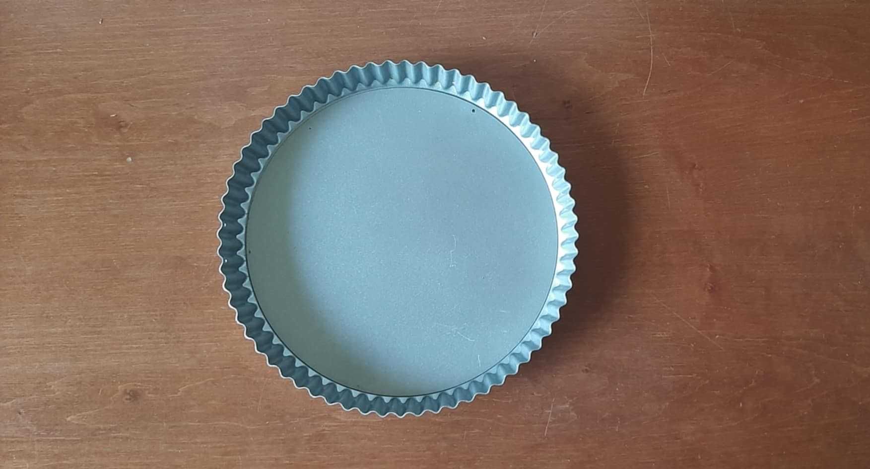 Metalowa forma foremka do tarty ciasta z wyjmowanym dnem średnica 25cm