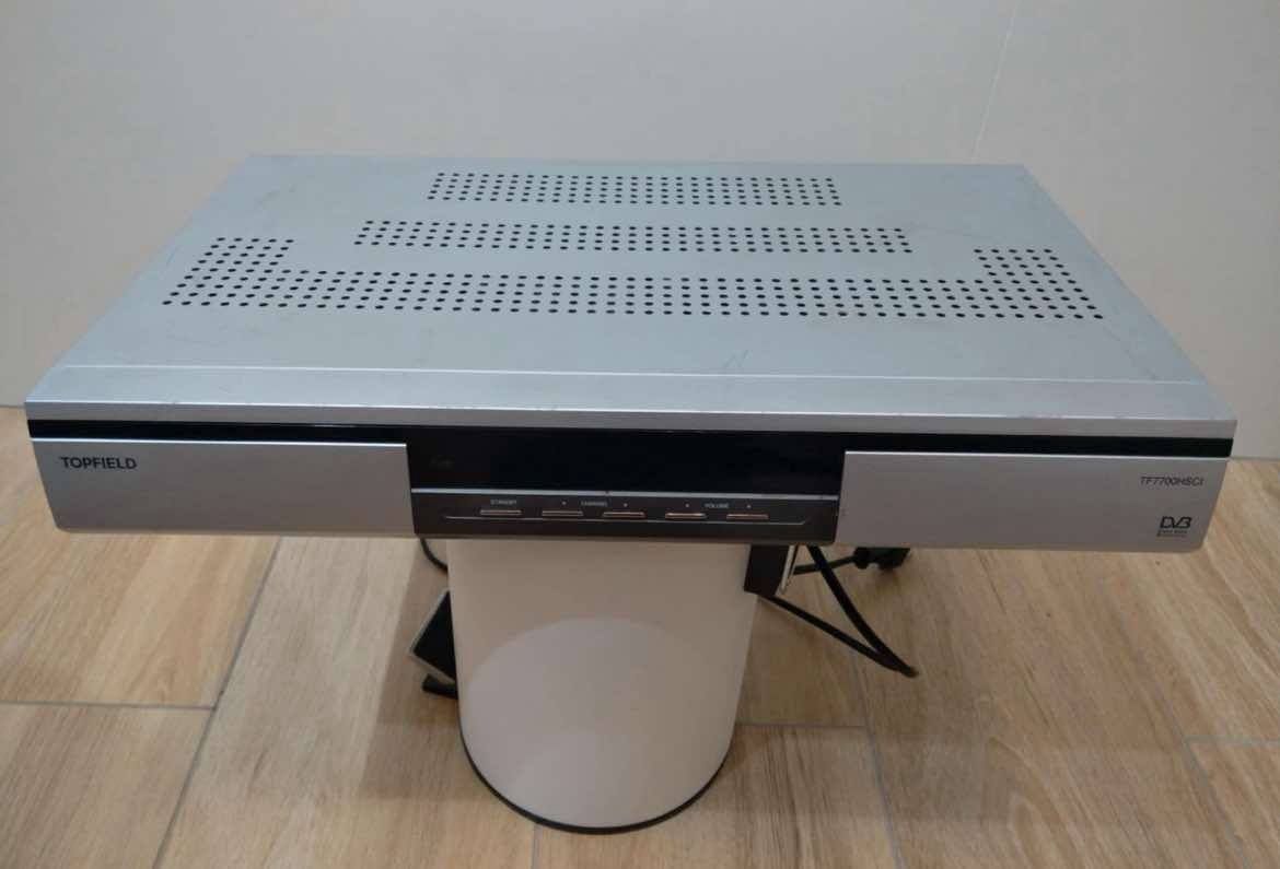 tuner satelitarny TOPFIELD