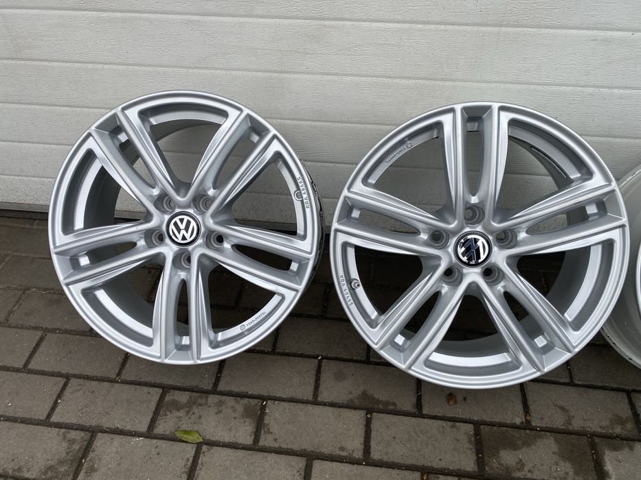 Alufelgi 17 5x112 VW passat Golf Jetta Caddy Skoda Octavia