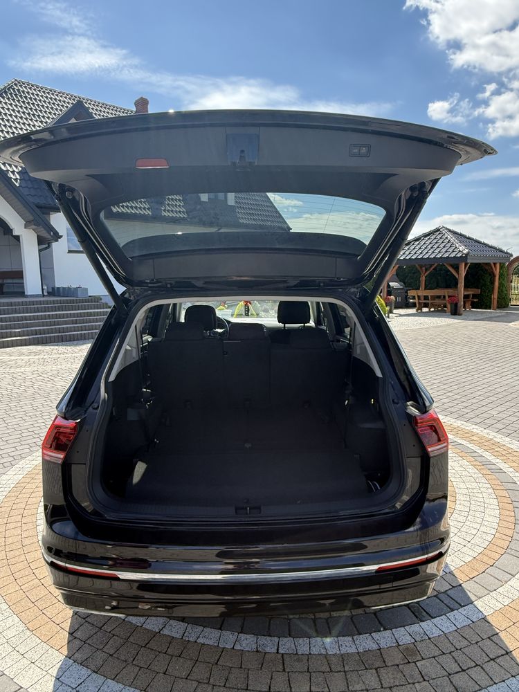 Volswagen Tiguan Allspace 2.0 TDI R-Line 7 osobowy 1 własciciel