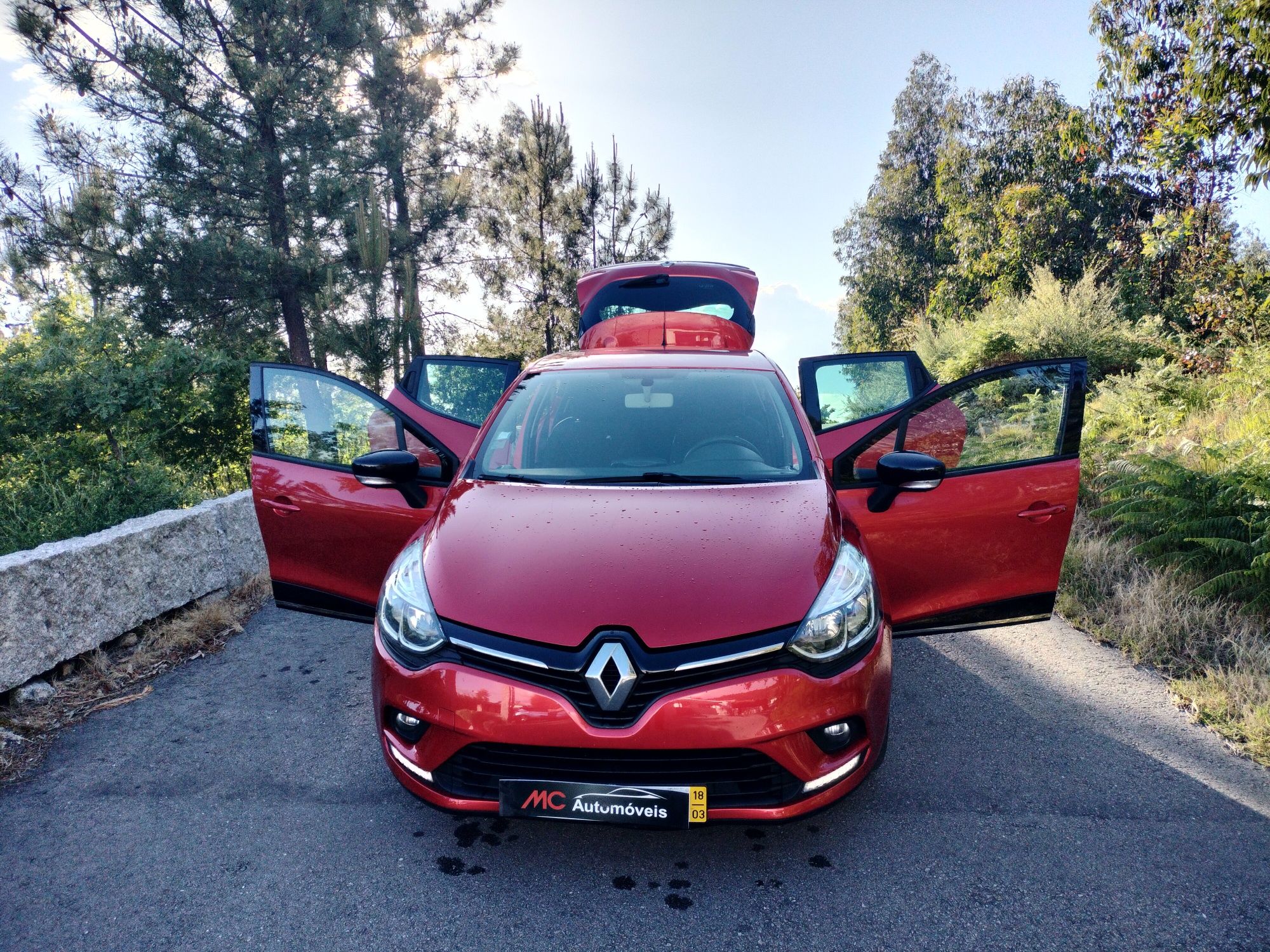 Renault Clio 1.5 DCI versão limited  só 89 mil km. Nada a fazer impecá