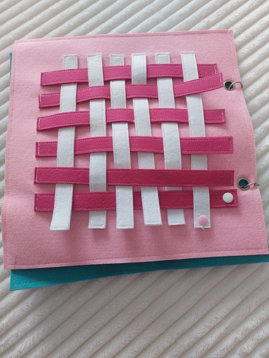 Livro com Jogo do galo