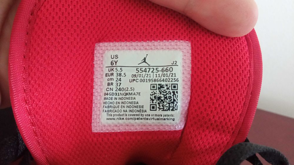 38,5 Buty Nike Air Jordan 1 Mid Black Red Reverse Bred