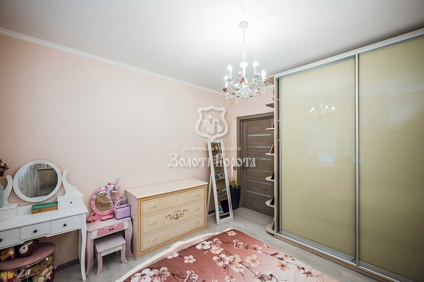 Будинок, 2 поверхи, 6 соток. Євроремонт, повна комплектація. Бориспіль
