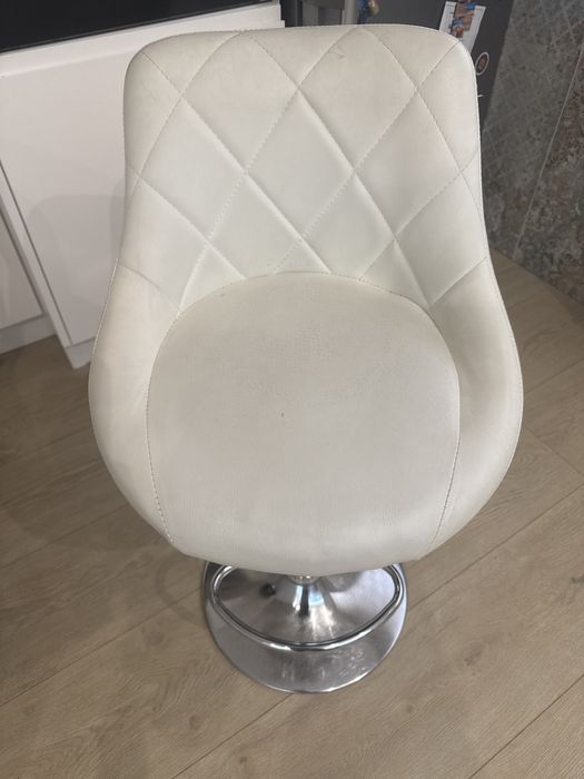 Cadeira/banco  de bar/ cozinha