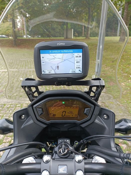 Honda CB 500 X em excelente estado