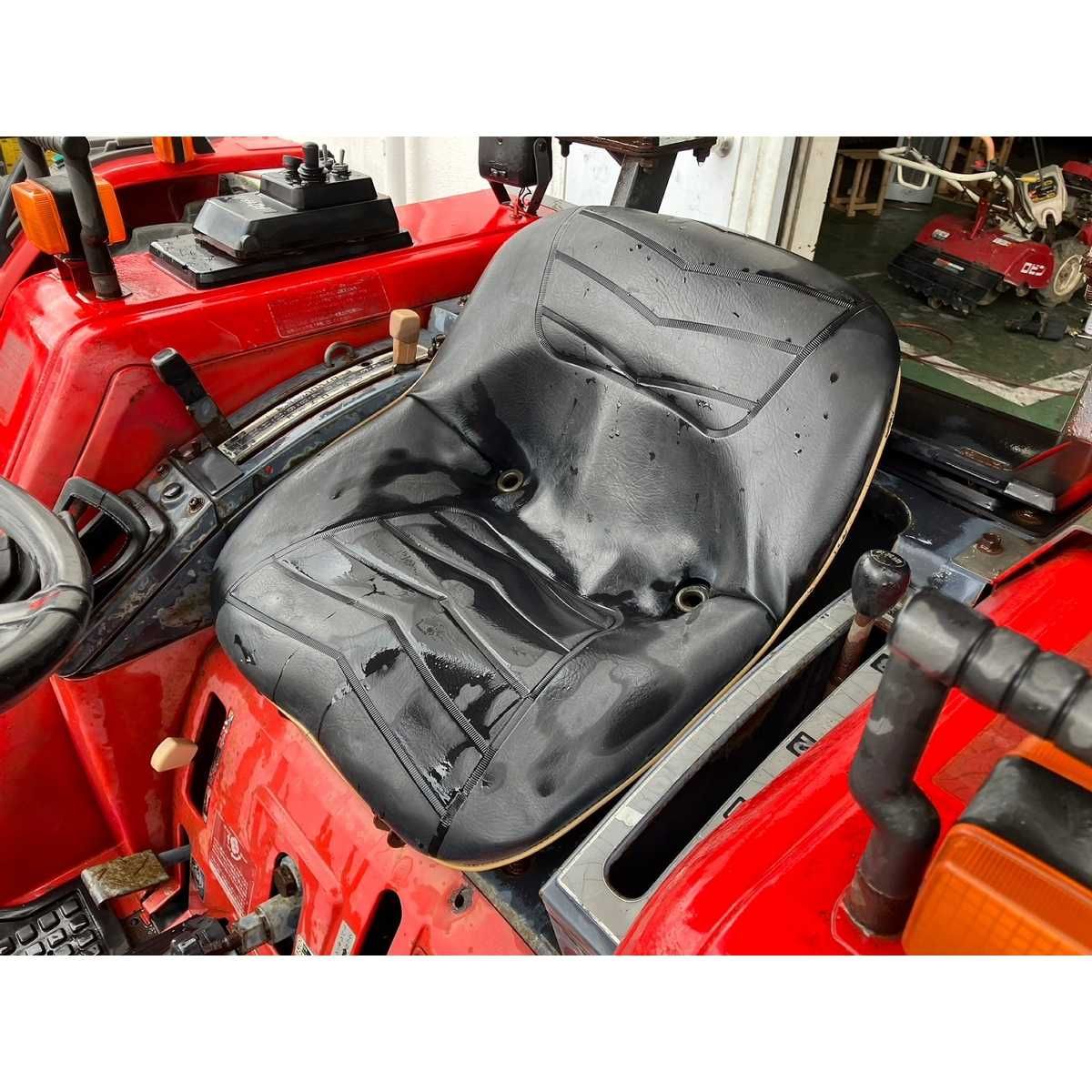 Traktor Yanmar FF245D