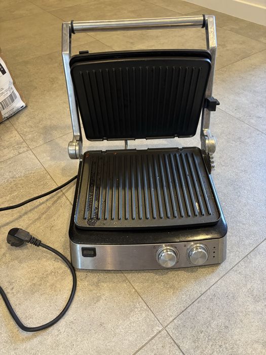 Grill elektryczny Koenic - dobre opinie