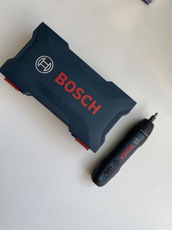 Электроотвёртка Bosch go2  с зарядкой