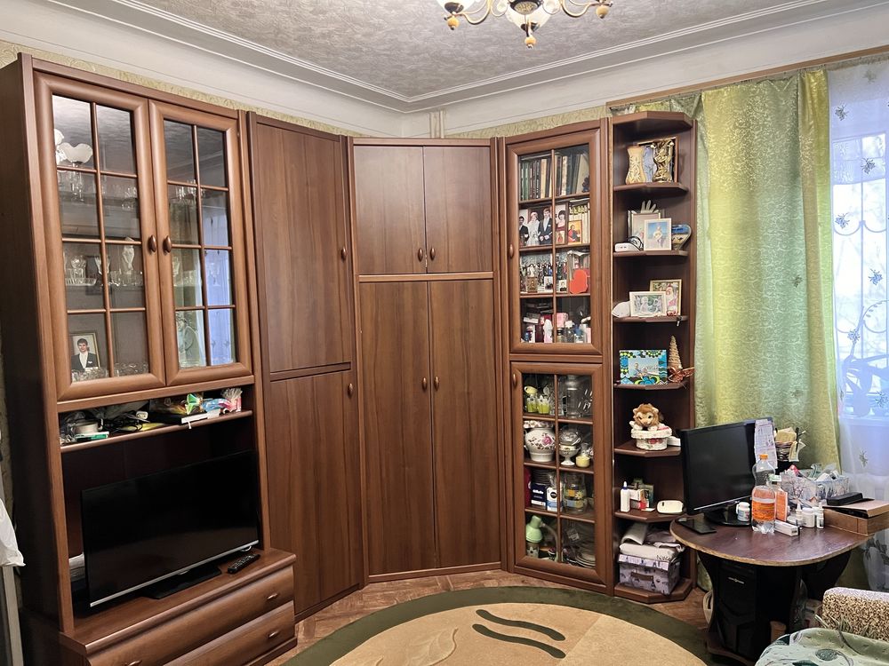 Продам 1 комн. квартиру ул. Красная -13000$