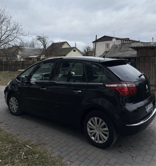 Продам сімейне авто в чудовому стані