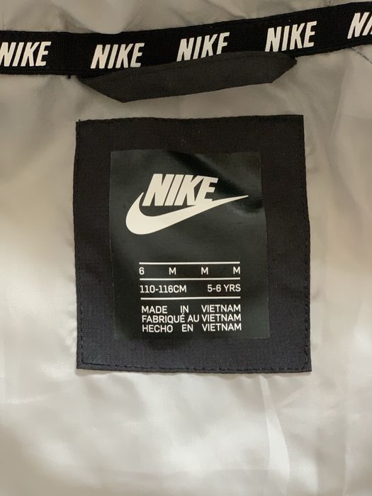 Детская куртка NIKE
