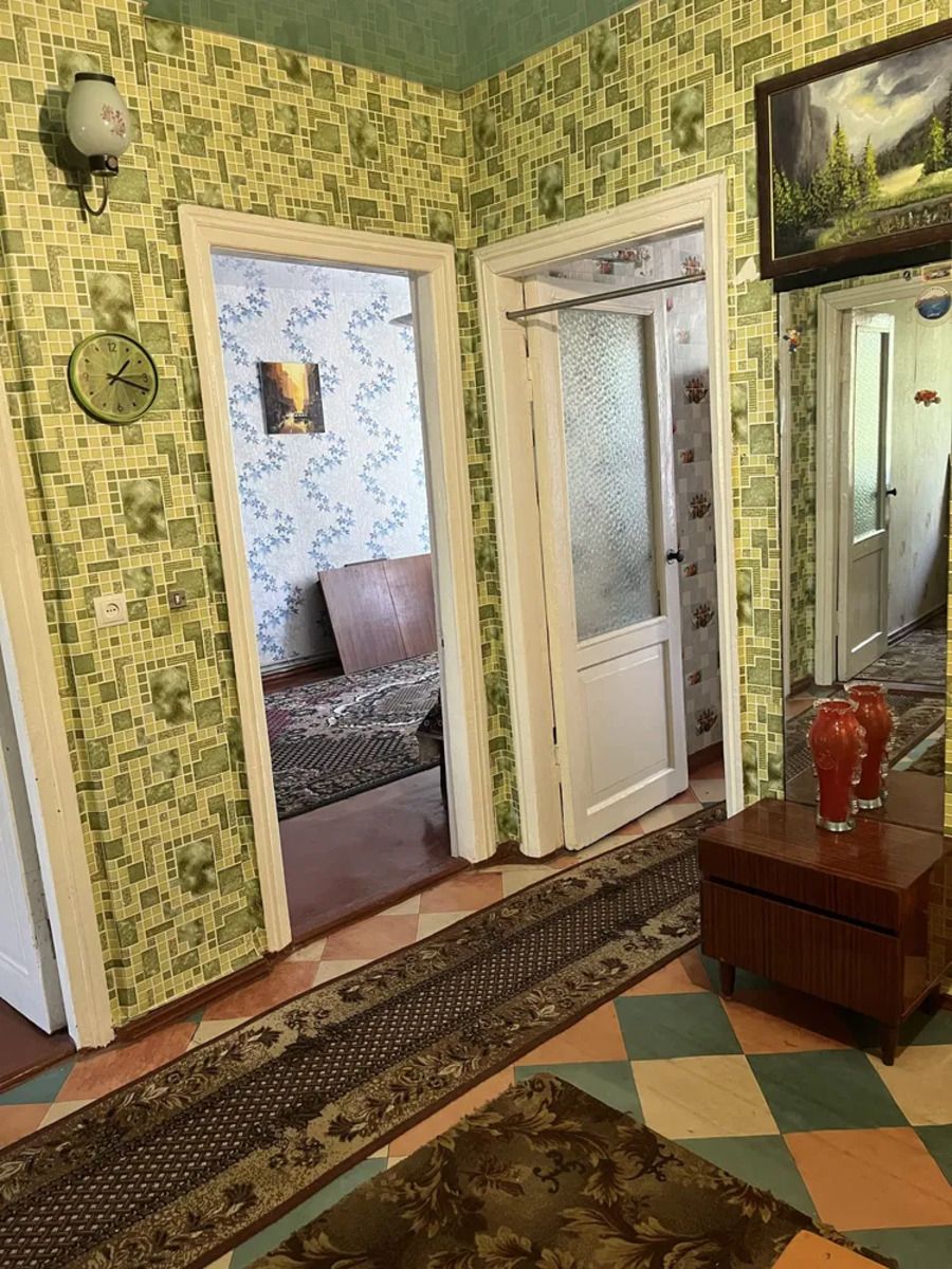Сталінка, 70кв.м..