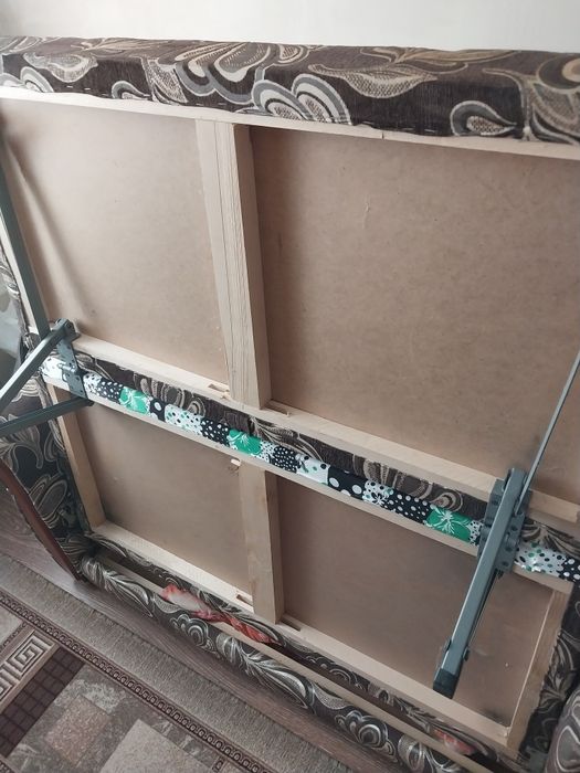 Продам диван двоспальний