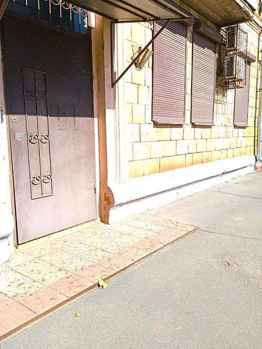 Продам офіс в центрі міста, пр. Аерокосмічний , 1 , Метро Левада, VG