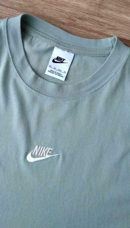 Koszulka t-shirt Nike Sportswear S , XS