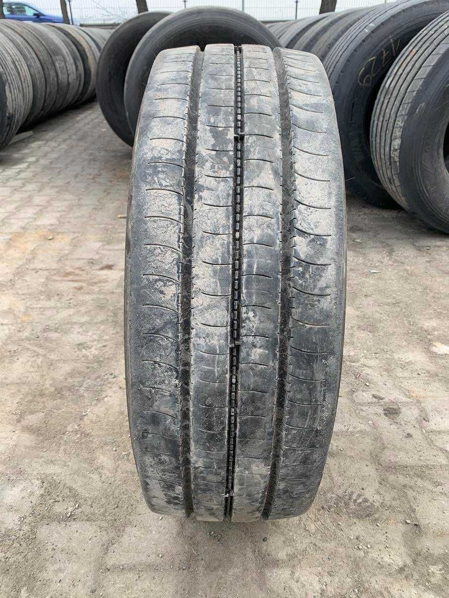 265/70R17.5 Opona BRIDGESTONE R-STEER 002 Przód 10mm
