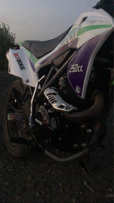 SkyBike CRDX 250 (motard)