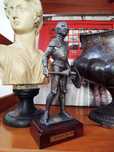 Estatueta Guerreiro Armadura Seculo XIV Medieval base madeira