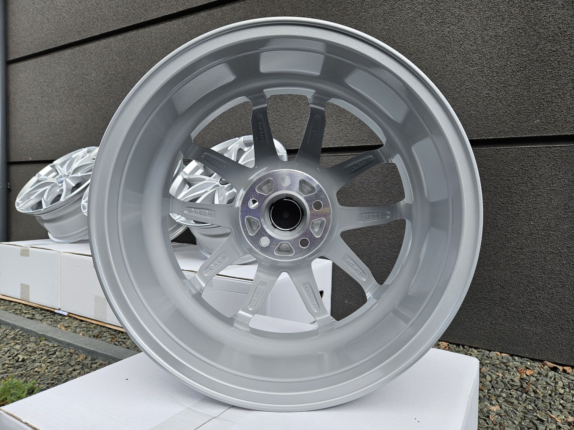 Ford 17 " Nowe 5x108 Felgi Mondeo S-Max Kuga Puma Focus C-Max Alufelgi