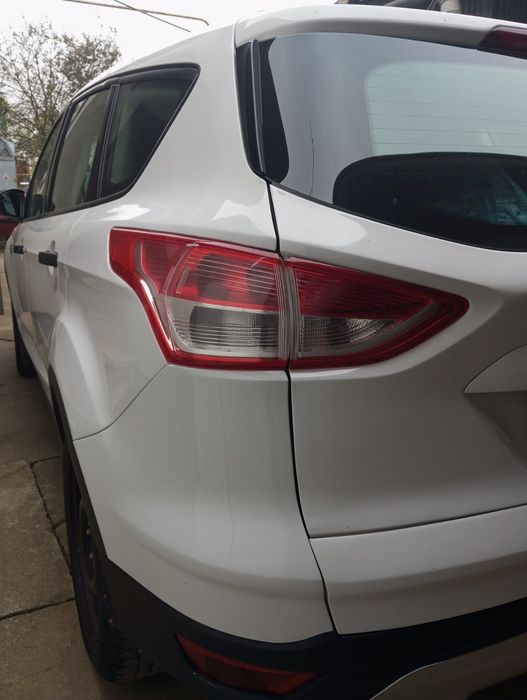 Стоп фонарь ford escape 2