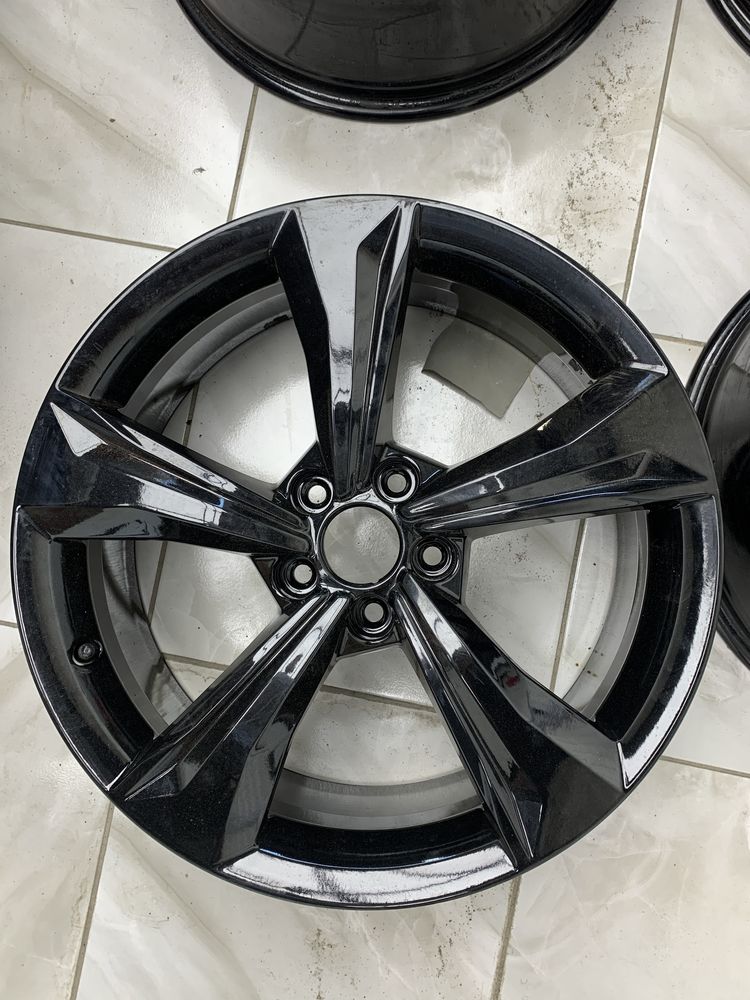 Диски ОРИГИНАЛ AUDI на 19 дюймов 5х112