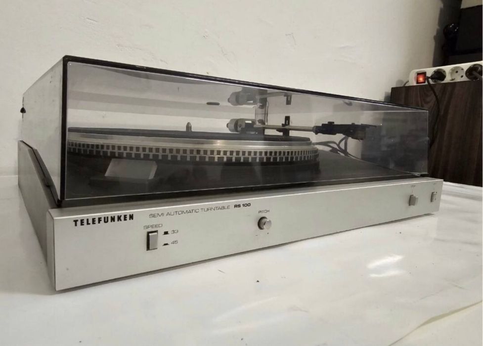 Gramofon Telefunken RS-100, made in Germany