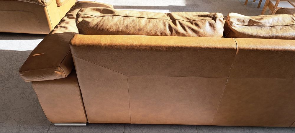 Conjunto de sofás de pele